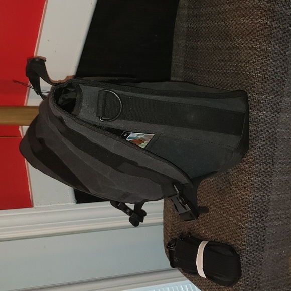 FF 💘🖤💘BRAND NEW MOBILE EDGE BLACK/GRAY 17.3" ECO-FRIENDLY LAPTOP MESSENGER - Picture 3 of 16